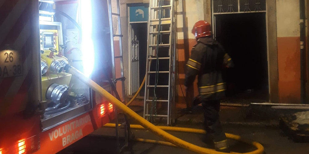 Incêdio-urbano-escada